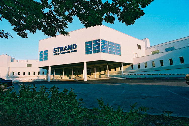 strand-spa-hotel-001