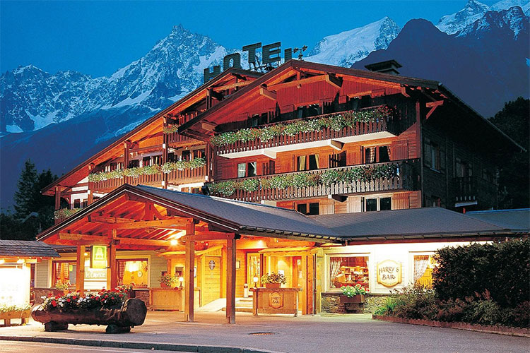 hotel-du-bois-001