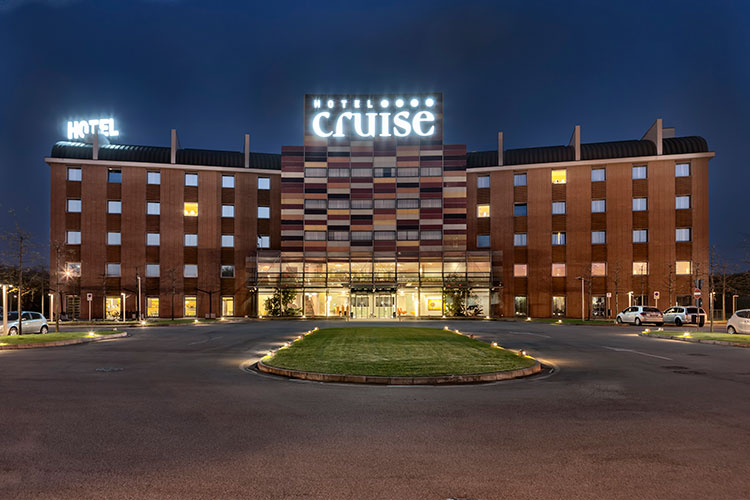 hotel-cruise-001