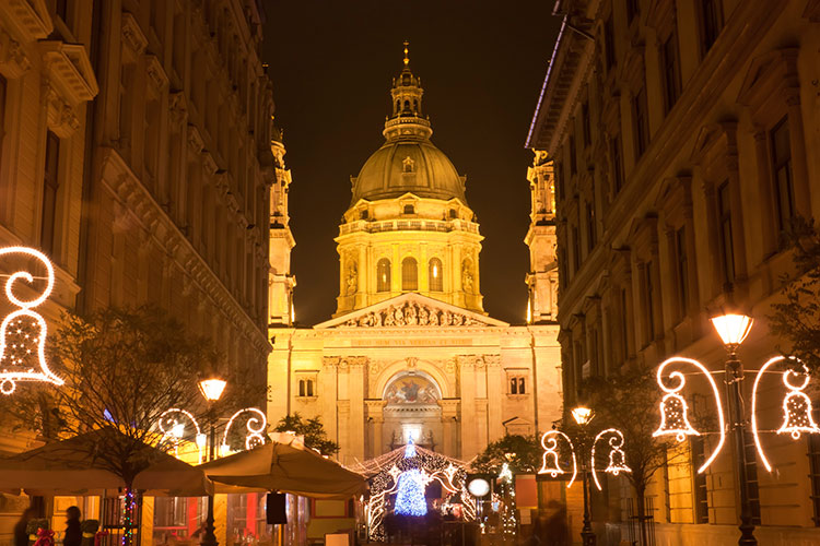 budapest-joulutori-iStock-517362217