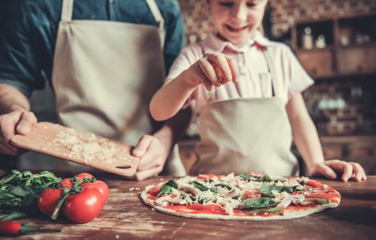 Rooma, perheet Valmista mieleisesi pizza siihen räätälöidyllä kurssilla.