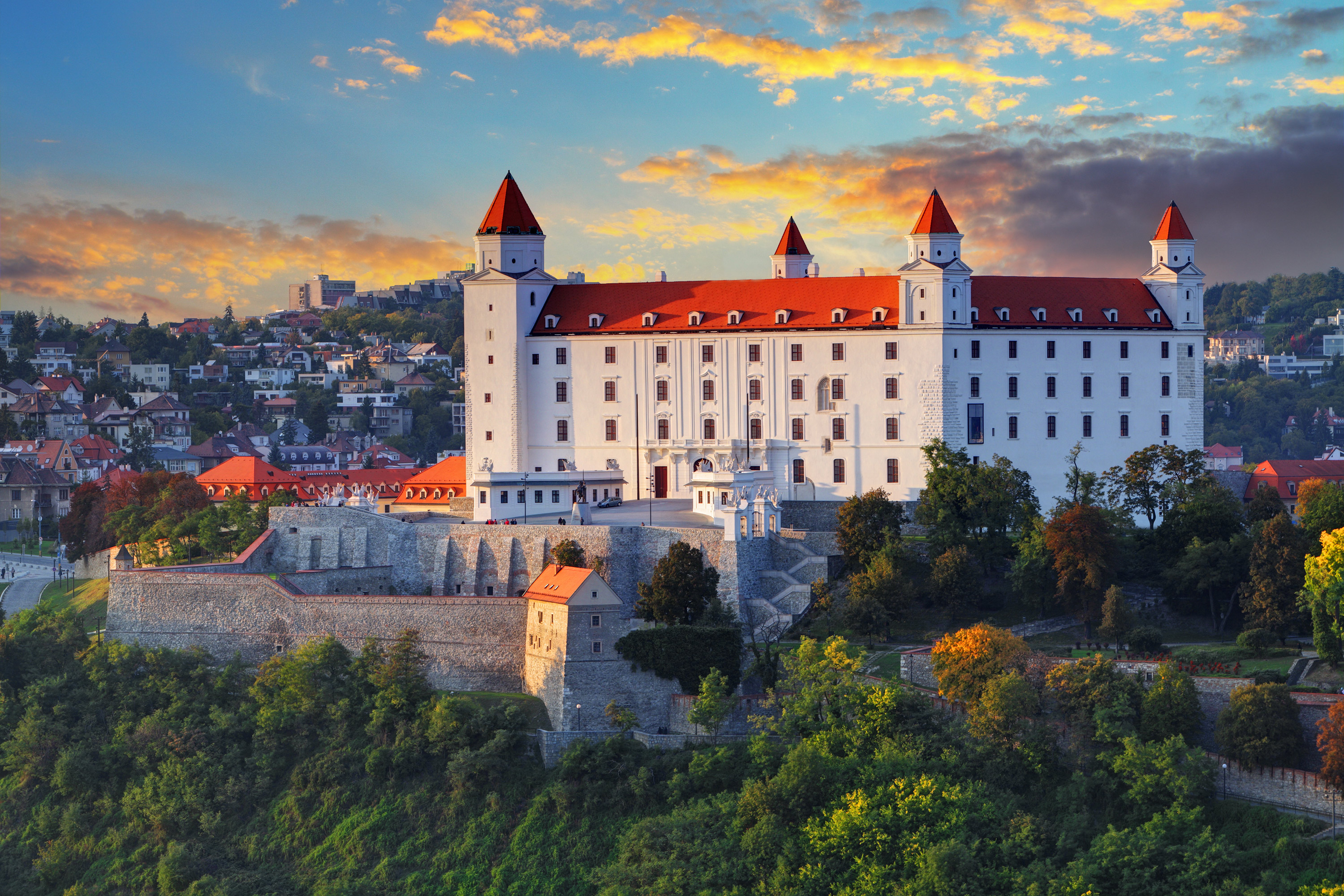 Slovakia_Bratislava_linna_61816272